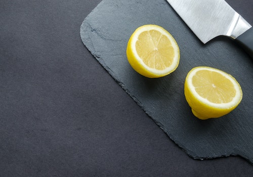 black lemon knife